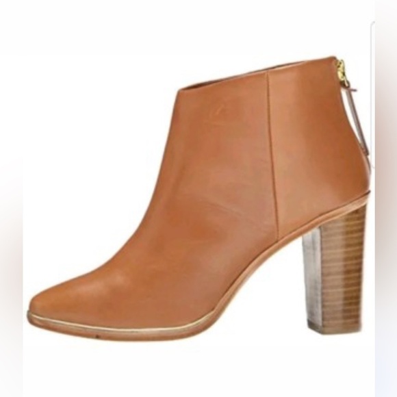 Ted Baker Lorca classy chunky ankle boots classic and chic. Quiet luxury. - Picture 2 of 8
